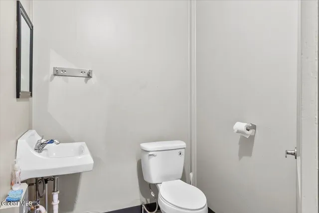 $159,900 | 36 East Main Street, Amsterdam, NY 12010