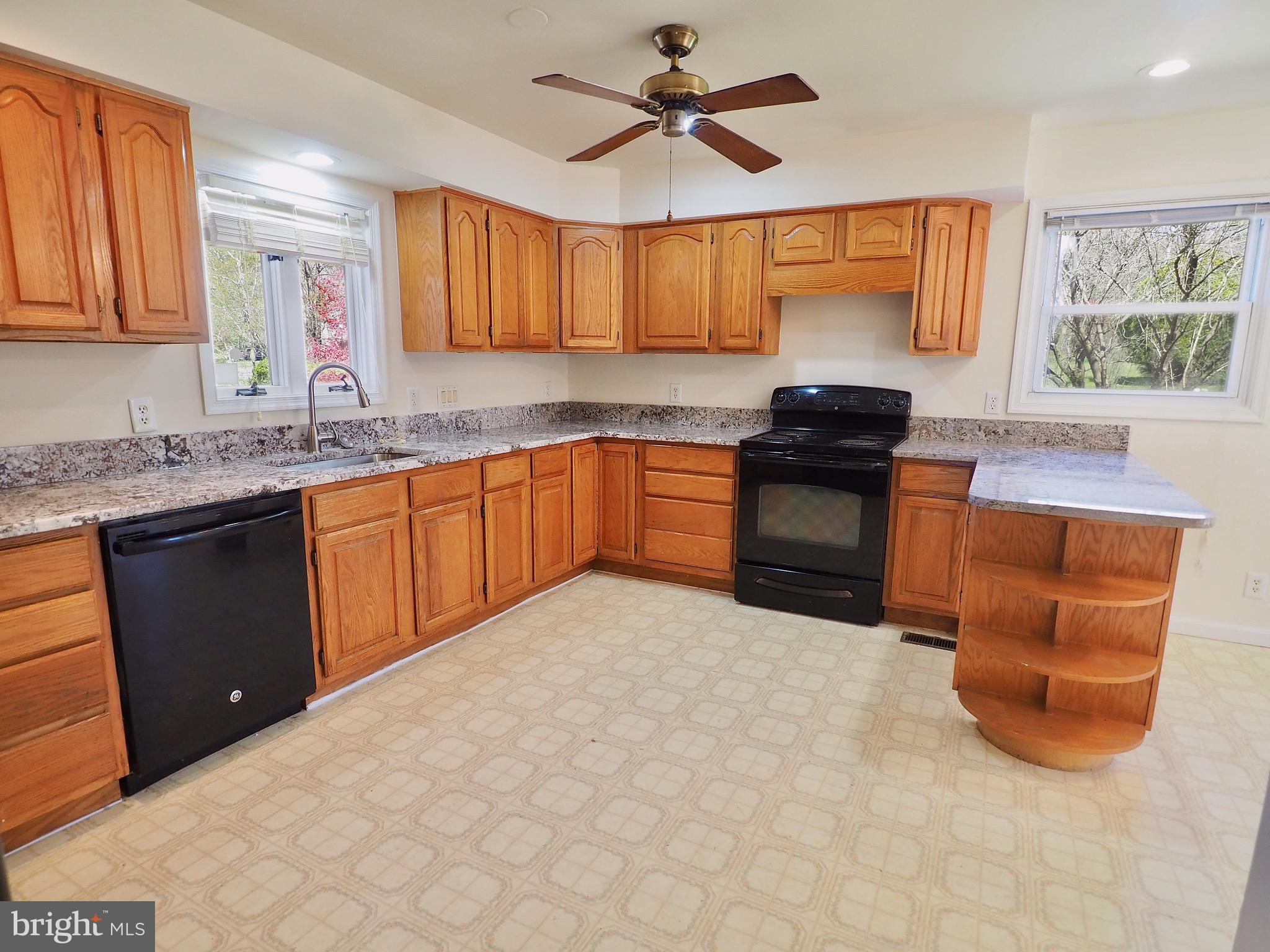 1792 Brooke Road Stafford, VA 22554 - Photo 14 of 30 Gallery Image 14