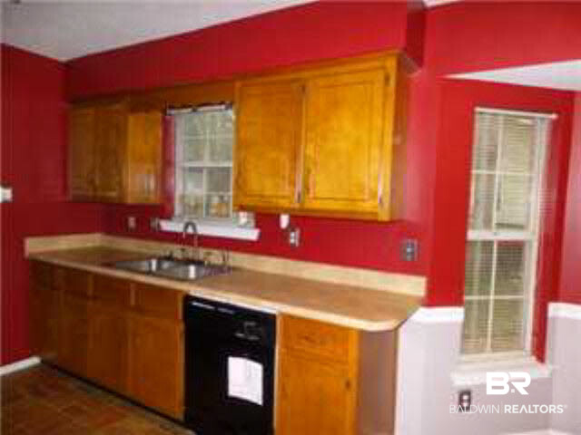 1290 Burnt Tree Drive East Mobile, AL 36695 - Photo 5 of 15 Kitchen