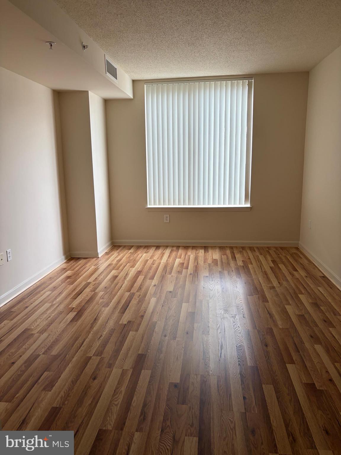 2726 Gallows Road, Unit 417 Vienna, VA 22180 - Photo 12 of 28 Bedroom