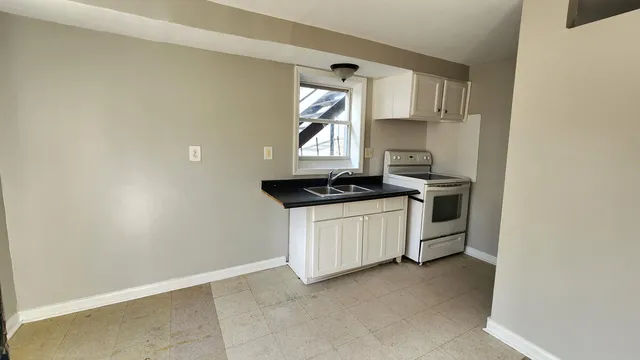 $1,050 | 1920 Leland Street, Unit A, North Charleston, SC 29405