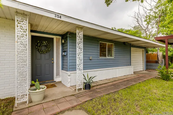 $1,395 | 354 Brettonwood Drive, San Antonio, TX 78218
