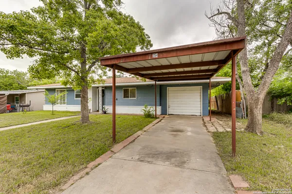 $1,395 | 354 Brettonwood Drive, San Antonio, TX 78218