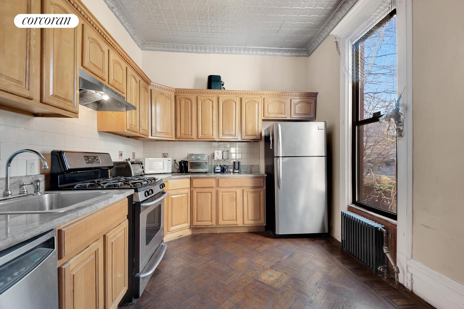 550 Decatur Street Brooklyn, NY 11233 - Photo 6 of 8