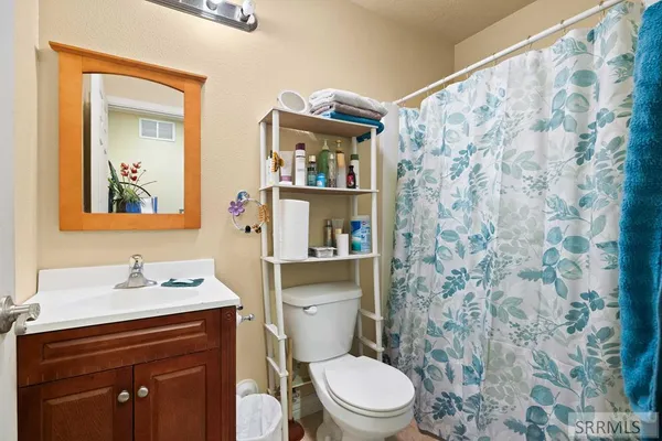 $340,000 | 1007 Falls Avenue, American Falls, ID 83211