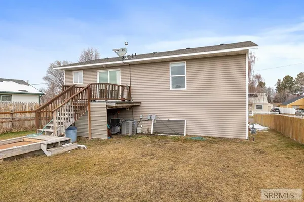 $340,000 | 1007 Falls Avenue, American Falls, ID 83211