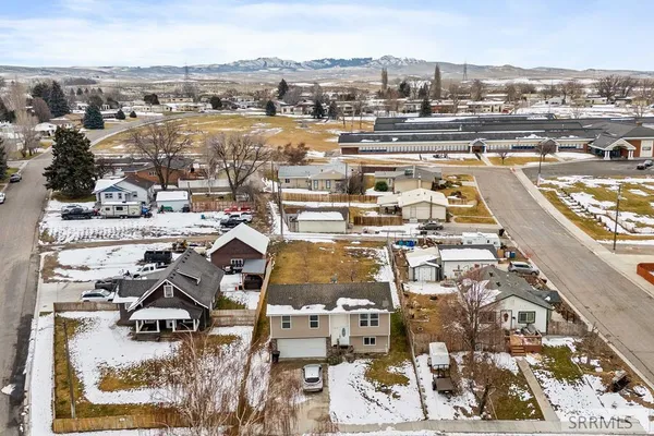$340,000 | 1007 Falls Avenue, American Falls, ID 83211