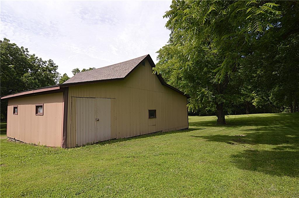 13905 Leavenworth Road Basehor, KS 66007 - Photo 33 of 39