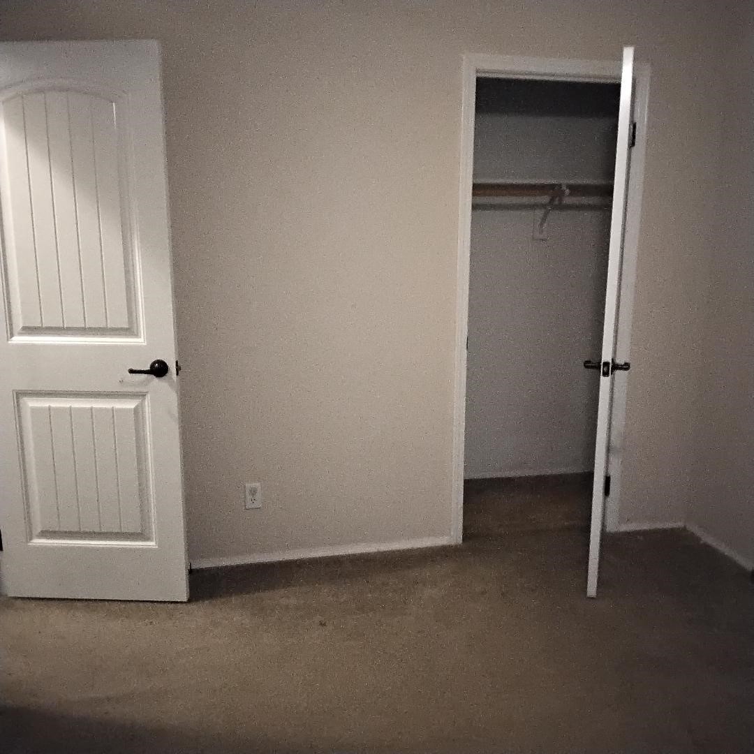 427 County Road 4822 Timpson, TX 75975 - Photo 14 of 23 an empty room with closet