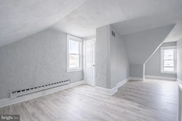 $2,250 | 424 Kossuth Street, Riverside, NJ 08075