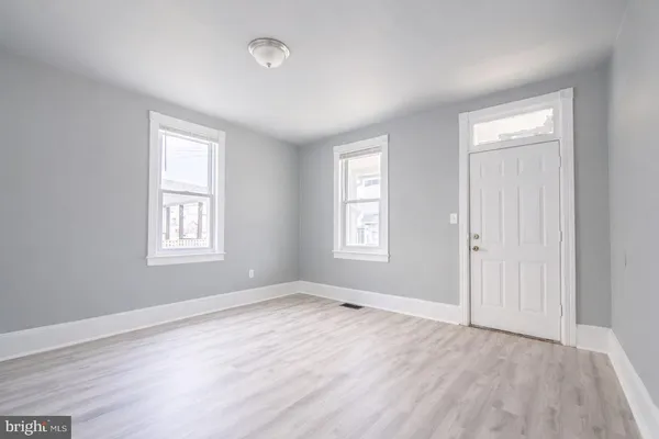 $2,250 | 424 Kossuth Street, Riverside, NJ 08075