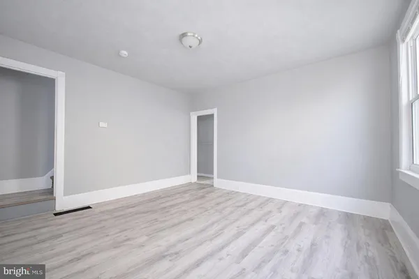 $2,250 | 424 Kossuth Street, Riverside, NJ 08075