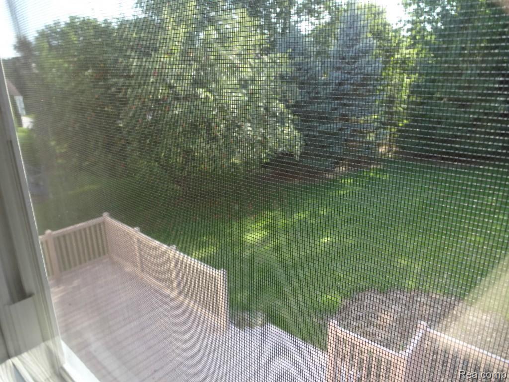 1631 Ridgecrest Rochester, MI 48306 - Photo 31 of 42 DSC00771.jpg