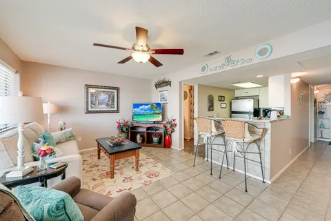 $365,000 | 1601 Judy Lynn Drive, Unit 109, Spicewood, TX 78669
