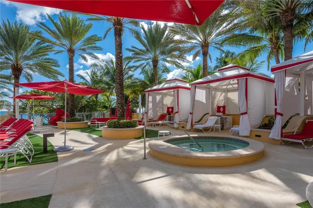 $44,000 | 17749 Collins Avenue, Unit 3101, Sunny Isles Beach, FL 33160