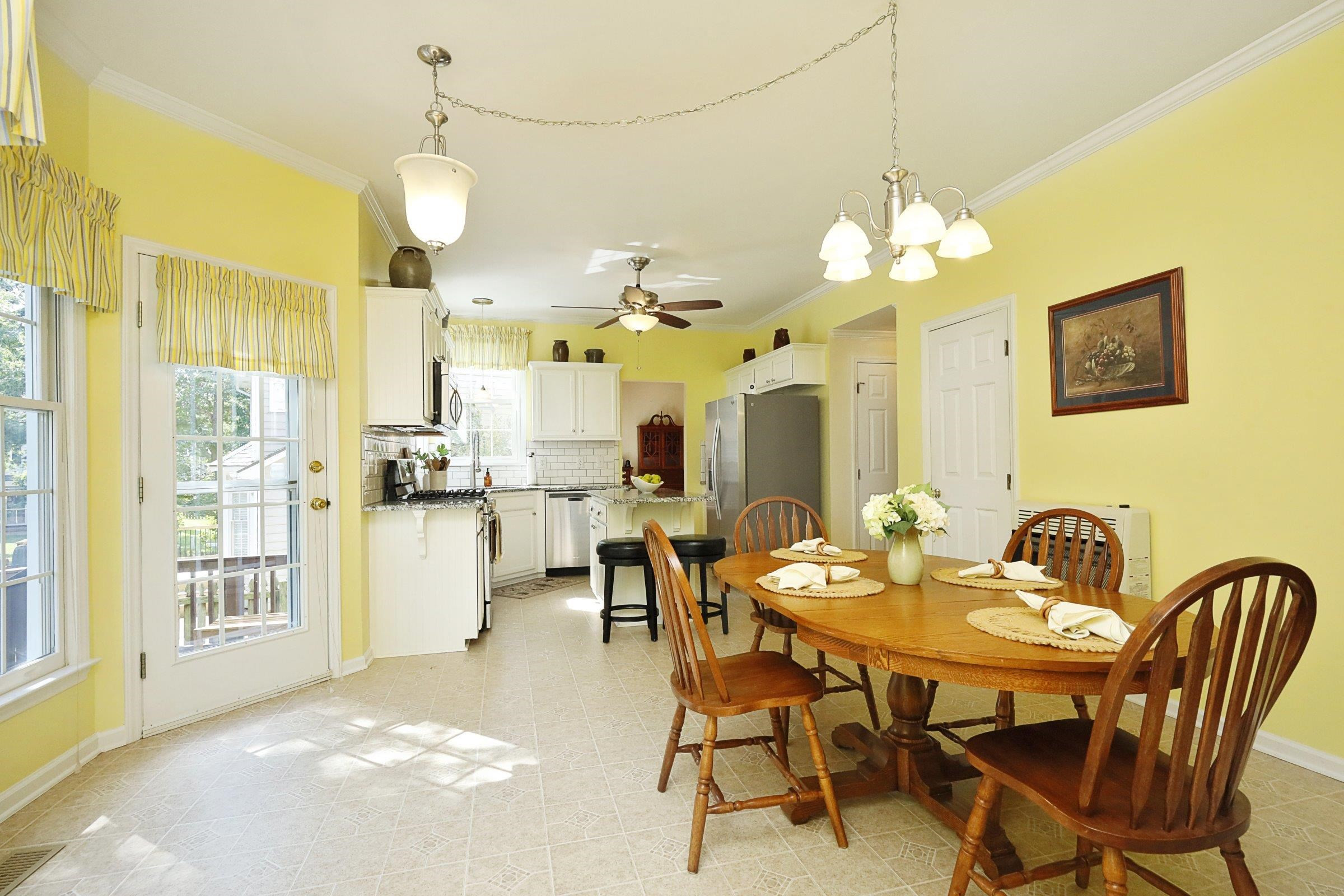 12204 Jarden Court Raleigh, NC 27613 - Photo 14 of 34 Breakfast Area
