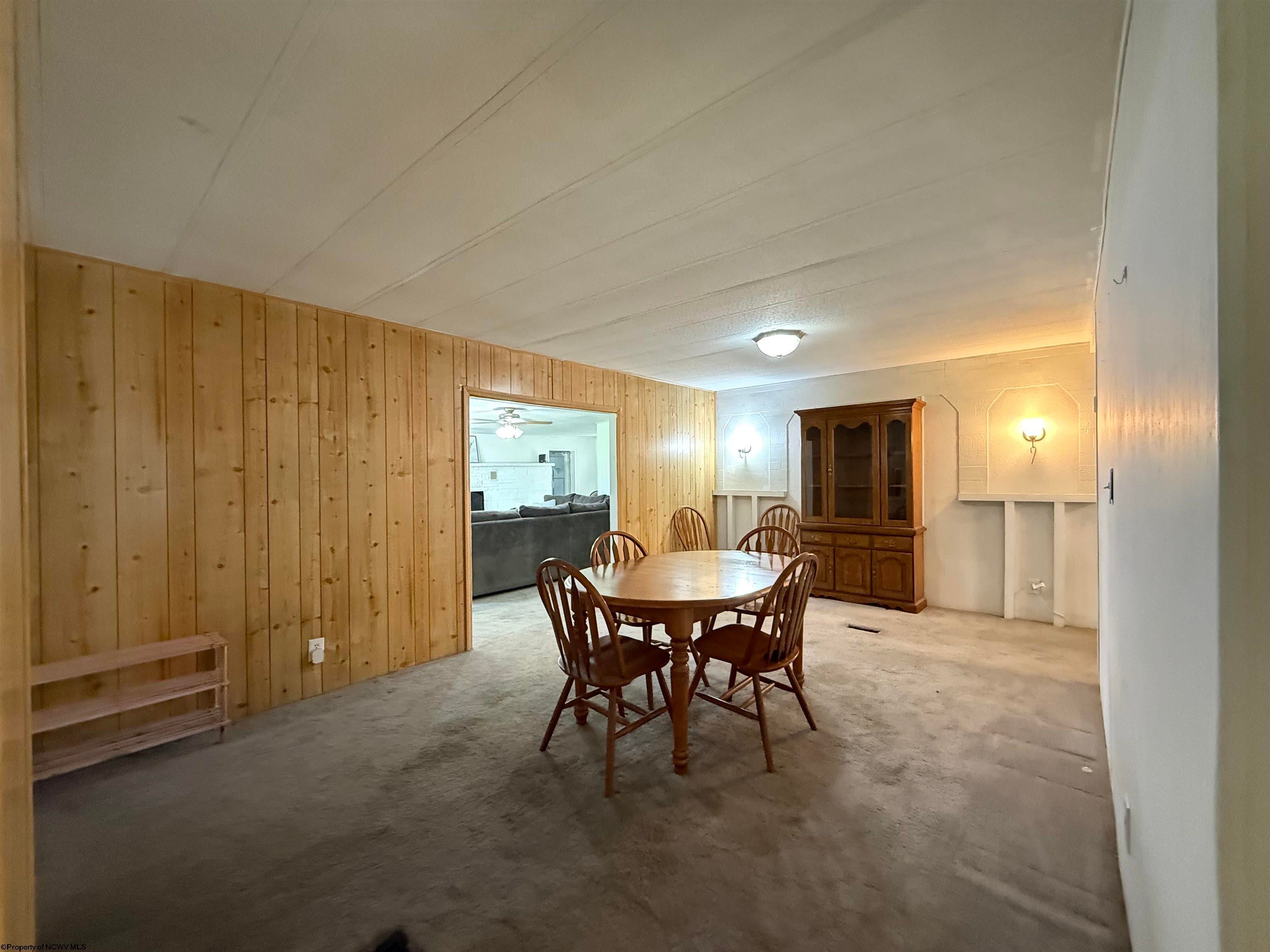 189 Grove Reedsville Wv 26547 Reedsville, WV 26547 - Photo 7 of 38 Gallery Image 7