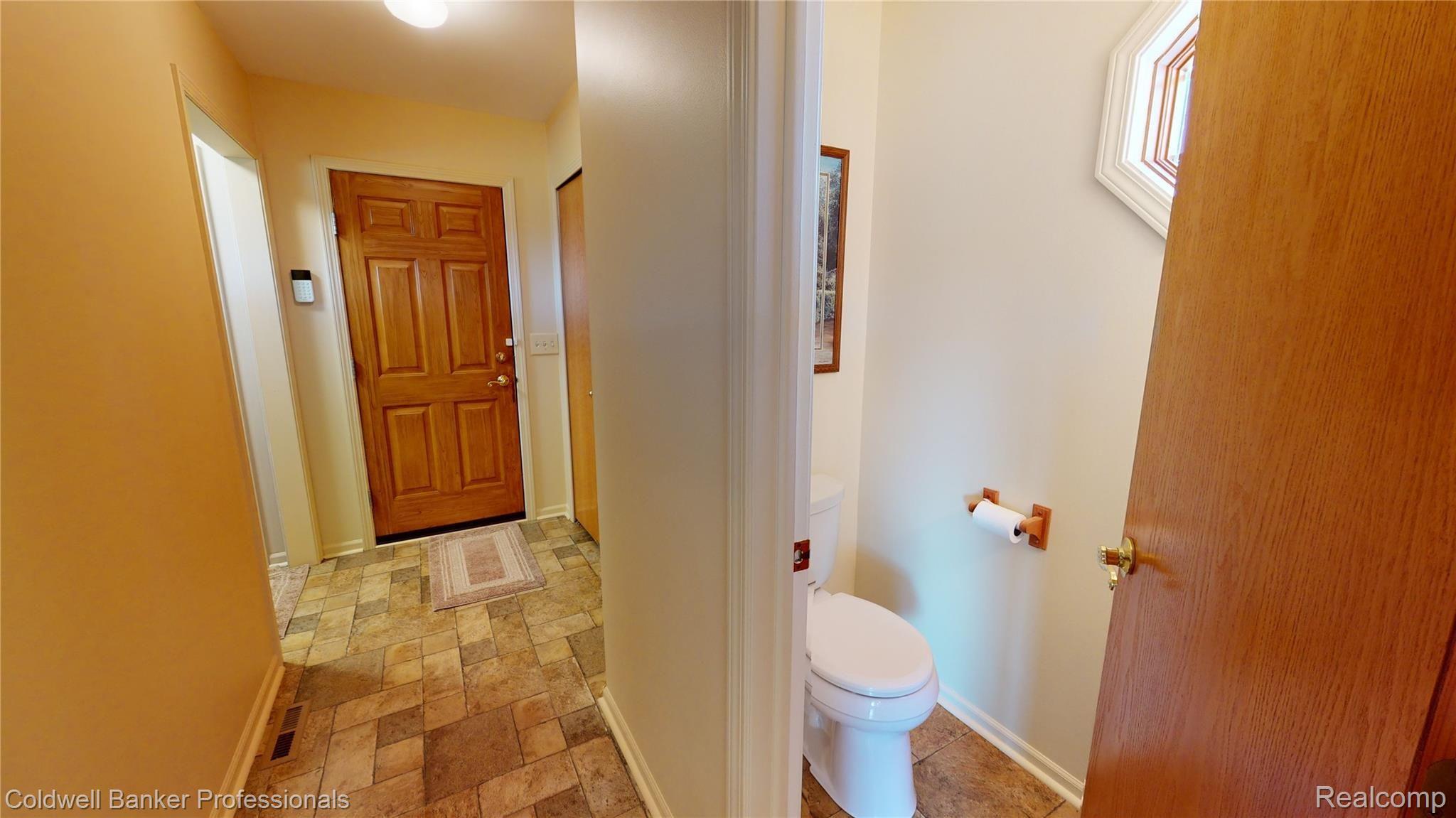 935 North Summers Road Imlay City, MI 48444 - Photo 65 of 73 Bathroom half hall.jpg