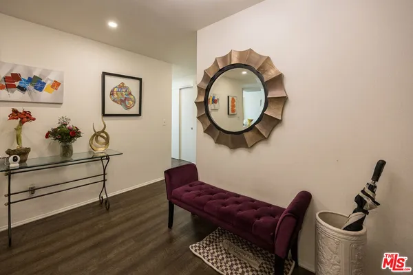 $719,000 | 17711 Margate Street, Unit 211, Encino, CA 91316