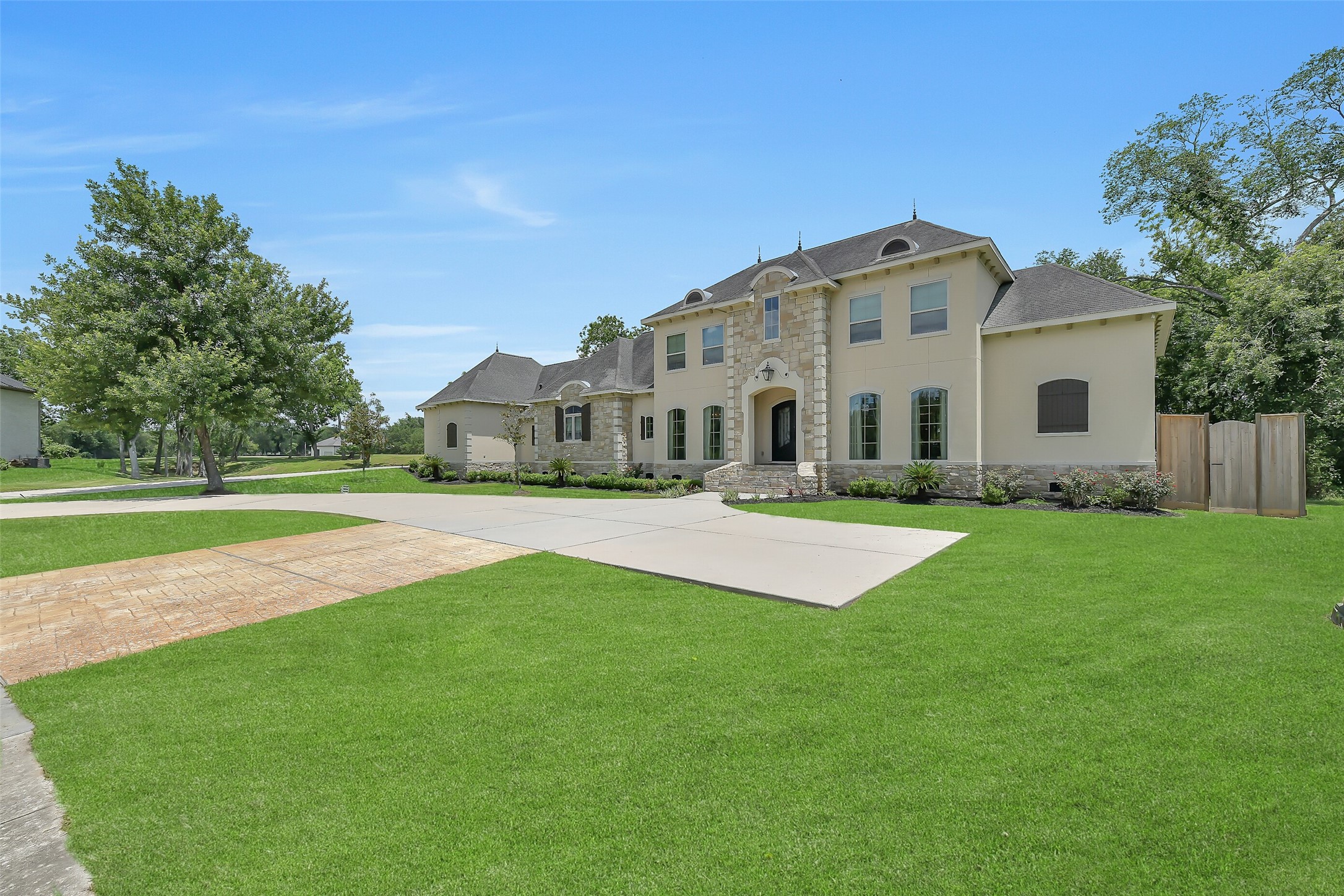2901 Green Tee Drive Pearland, TX 77581 - Photo 10 of 50