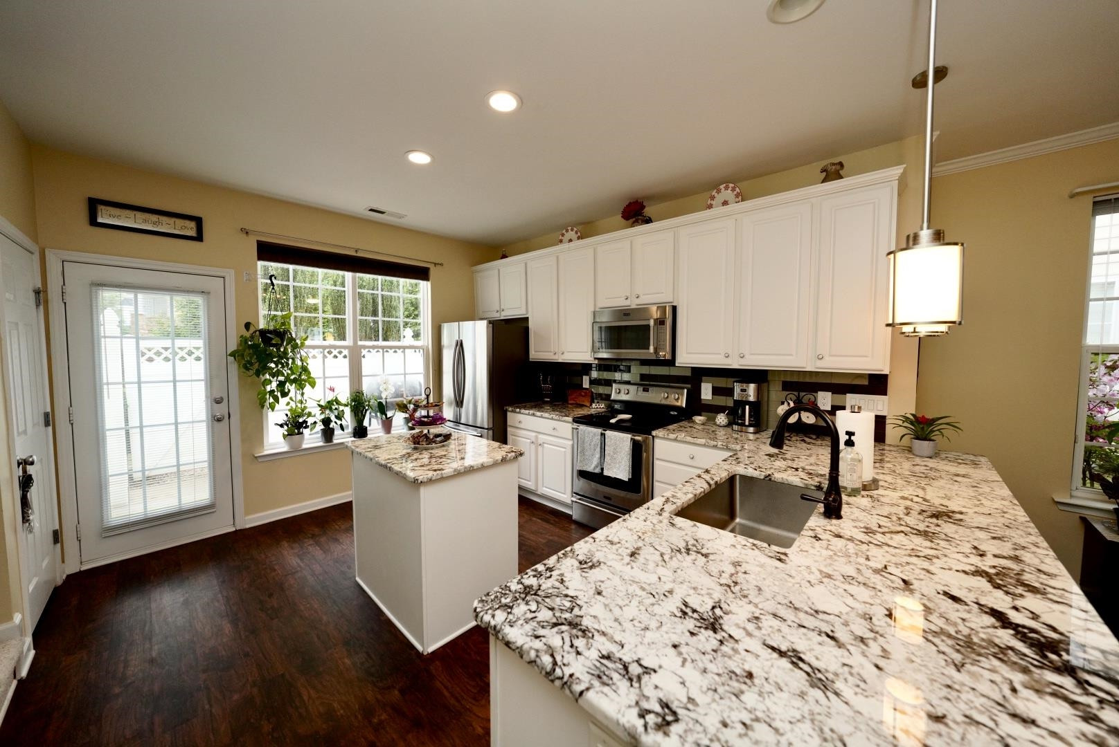 8335 City Loft Court Raleigh, NC 27613 - Photo 8 of 23 Photo 8