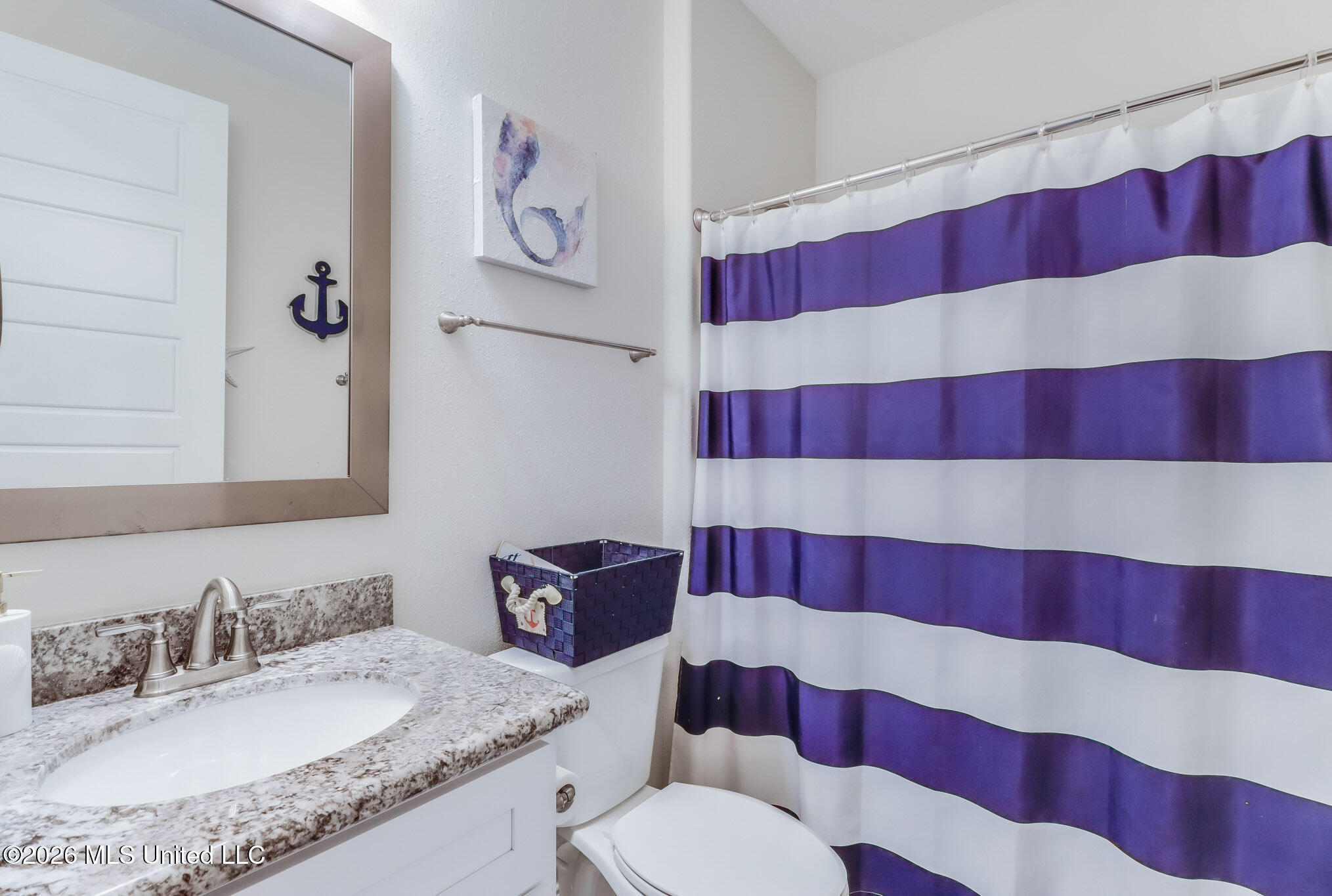 5894 Windmill Street Ocean Springs, MS 39564 - Photo 10 of 20 Bathroom 2