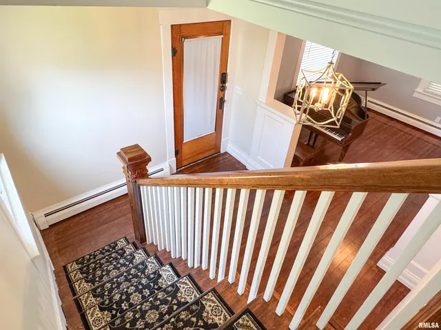 $275,000 | 102 Southeast Front Street, Dongola, IL 62926