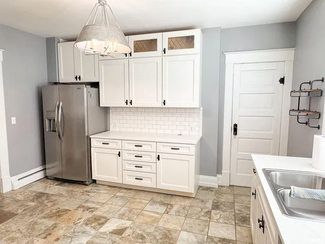 $275,000 | 102 Southeast Front Street, Dongola, IL 62926