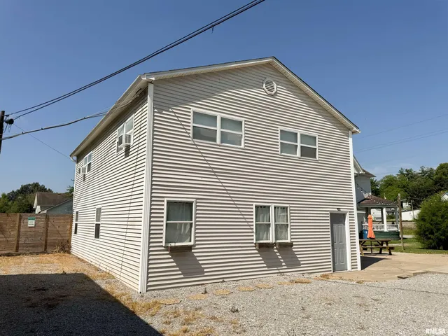 $275,000 | 102 Southeast Front Street, Dongola, IL 62926