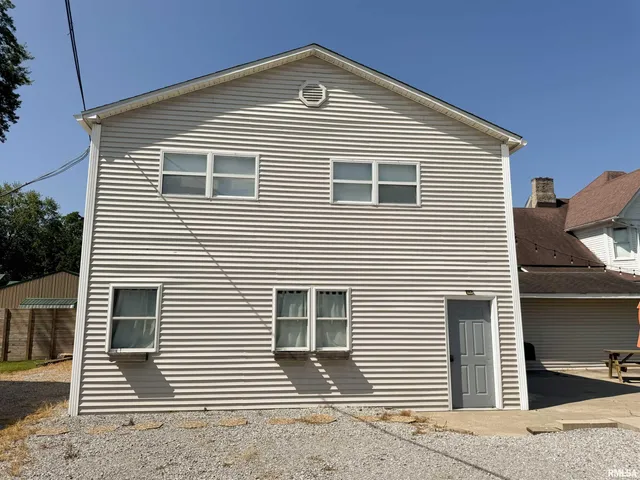 $275,000 | 102 Southeast Front Street, Dongola, IL 62926