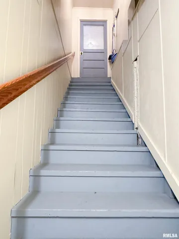 $275,000 | 102 Southeast Front Street, Dongola, IL 62926