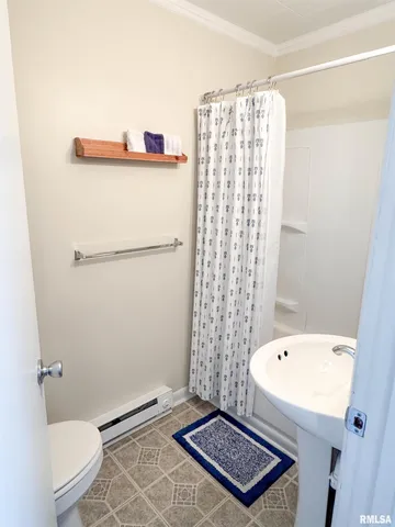 $275,000 | 102 Southeast Front Street, Dongola, IL 62926