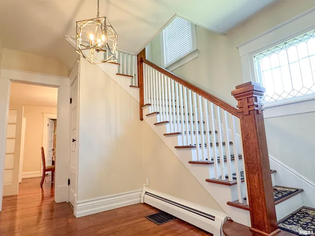 $275,000 | 102 Southeast Front Street, Dongola, IL 62926