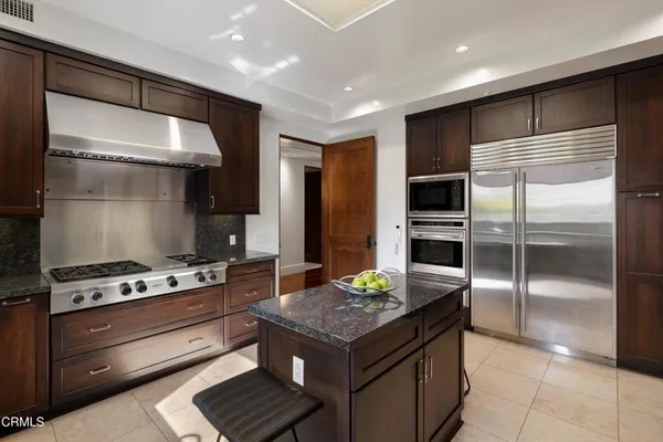 $3,699,000 | 345 East Colorado Boulevard, Unit 302, Pasadena, CA 91101