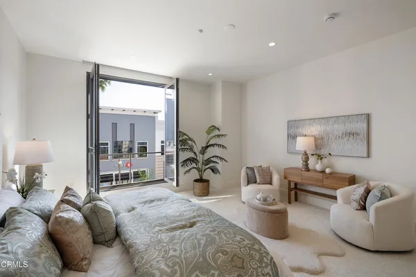 $3,699,000 | 345 East Colorado Boulevard, Unit 302, Pasadena, CA 91101