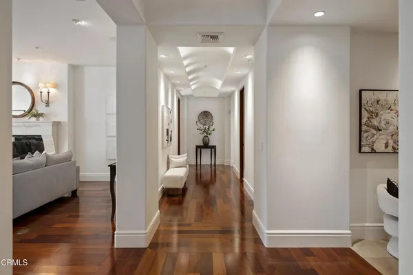 $3,699,000 | 345 East Colorado Boulevard, Unit 302, Pasadena, CA 91101