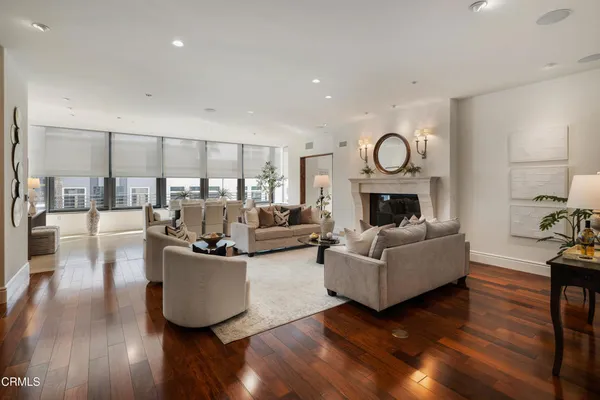 $3,699,000 | 345 East Colorado Boulevard, Unit 302, Pasadena, CA 91101