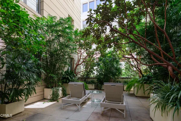 $3,699,000 | 345 East Colorado Boulevard, Unit 302, Pasadena, CA 91101