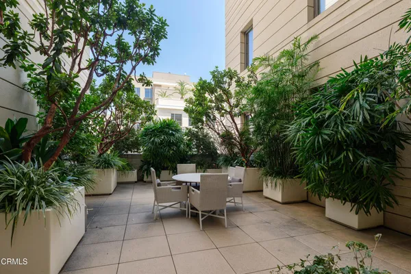 $3,699,000 | 345 East Colorado Boulevard, Unit 302, Pasadena, CA 91101