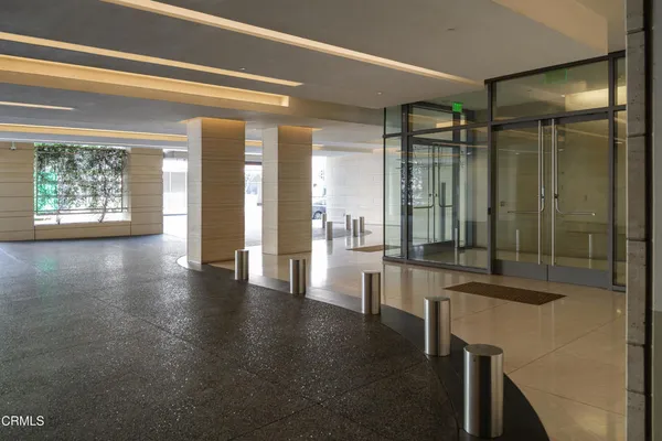 $3,699,000 | 345 East Colorado Boulevard, Unit 302, Pasadena, CA 91101