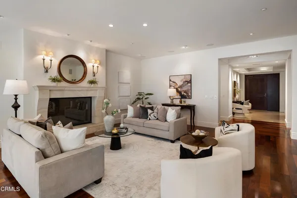 $3,699,000 | 345 East Colorado Boulevard, Unit 302, Pasadena, CA 91101