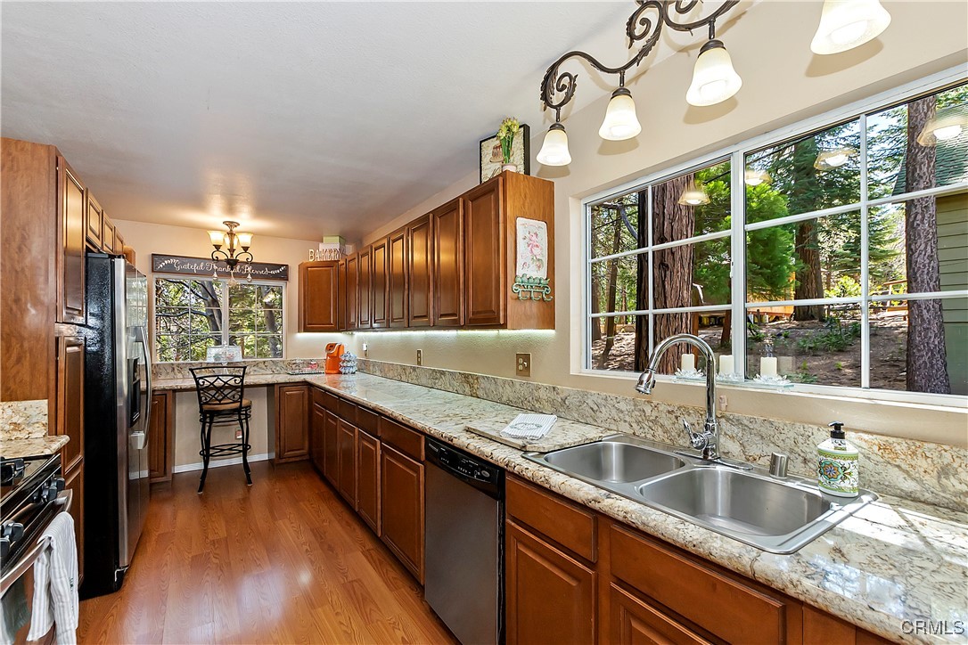 675 Burnt Mill Road Lake Arrowhead, CA 92352 - Photo 11 of 46