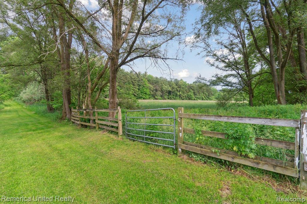 3790 Fisher Road Howell, MI 48855 - Photo 63 of 73