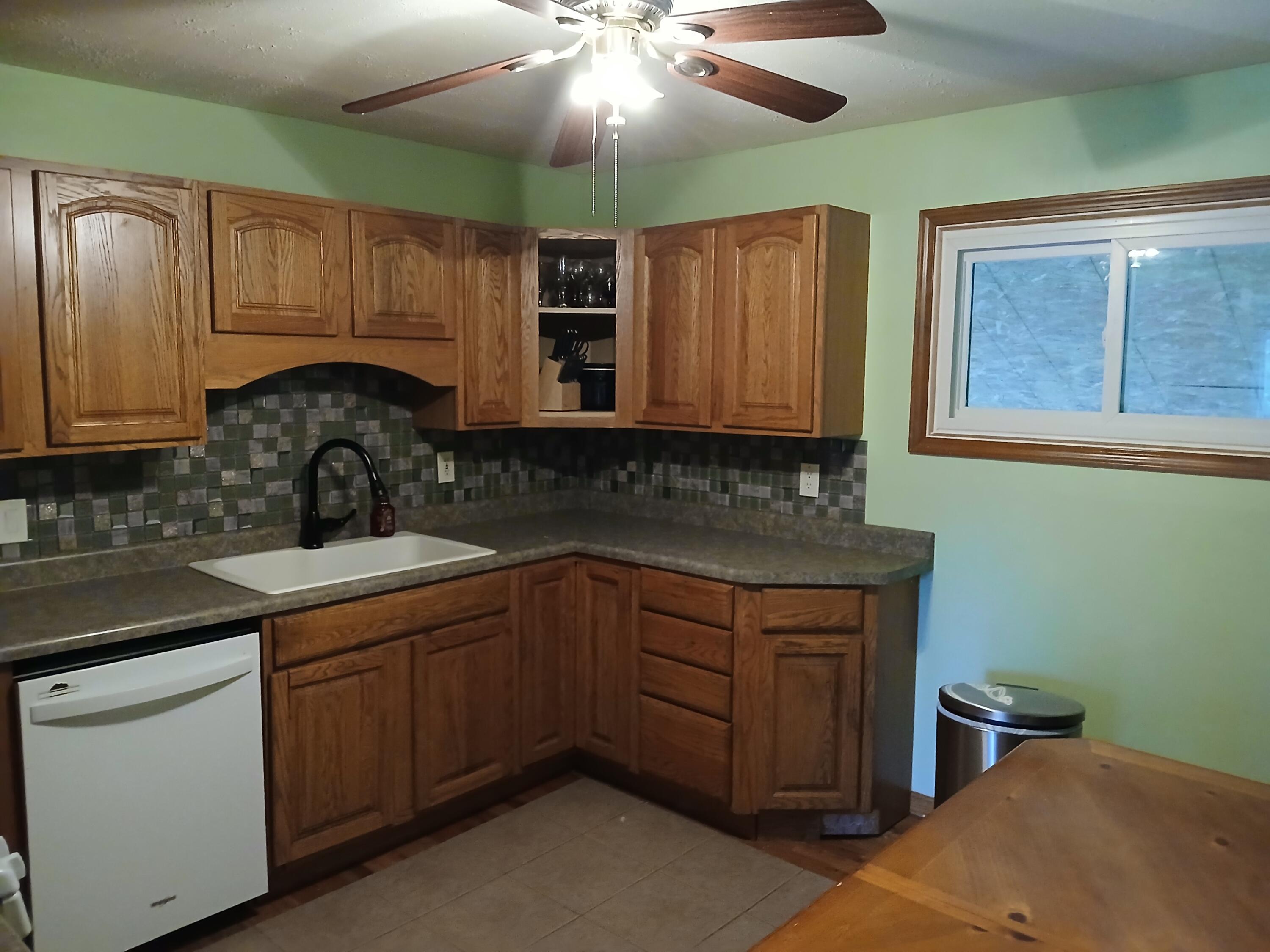 626 West Division Road Hebron, IN 46341 - Photo 10 of 21 3000x2250