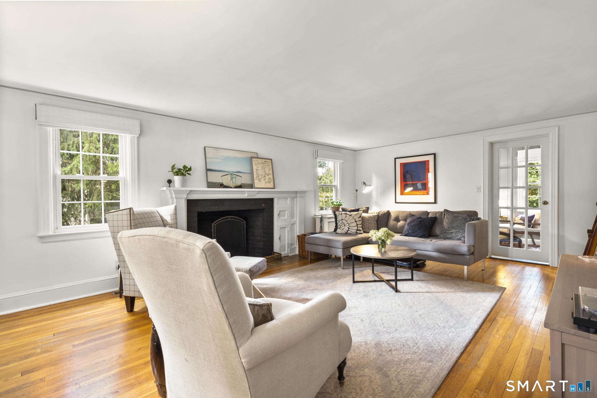 22 Devils Garden Road Norwalk, CT 06854 - Photo 5 of 40 Gallery Image 5