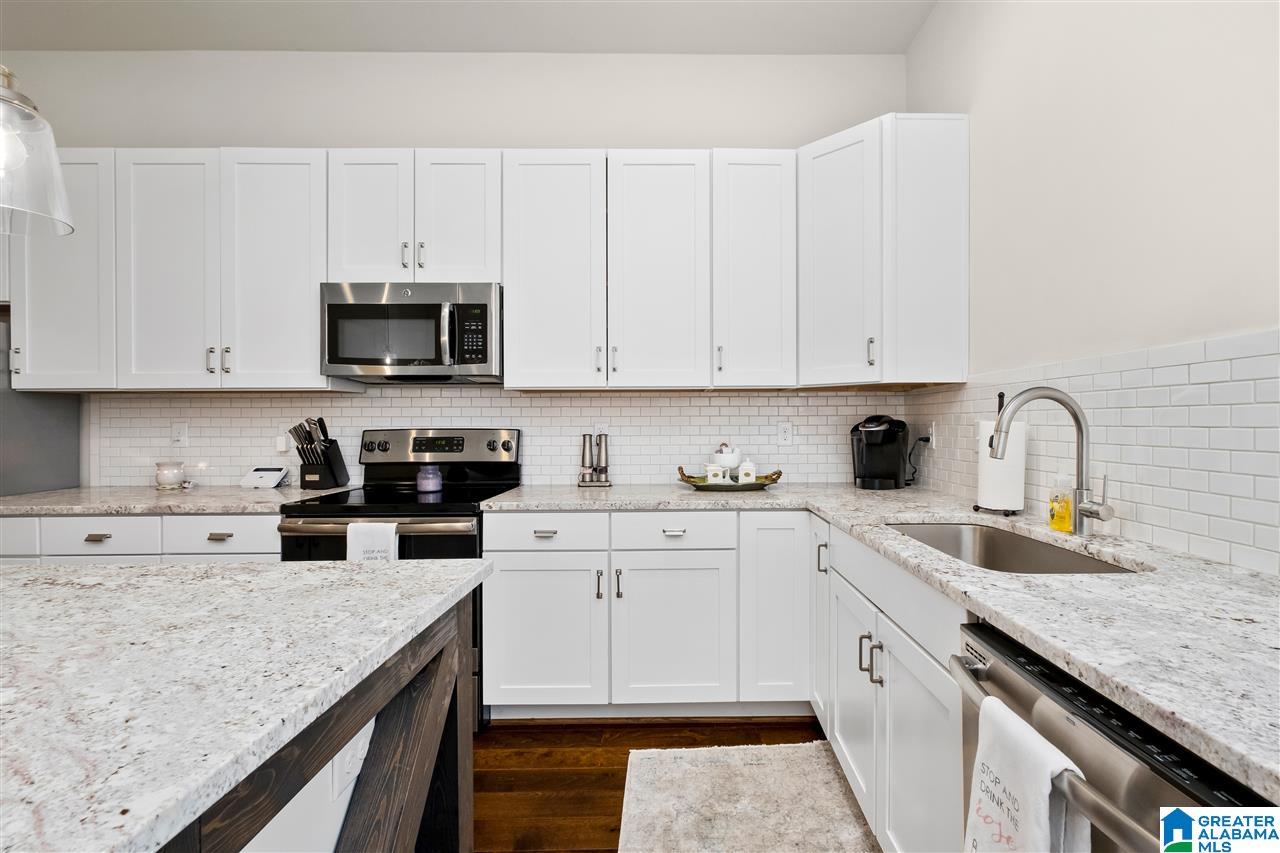 623 Rumble Avenue Birmingham, AL 35213 - Photo 14 of 35