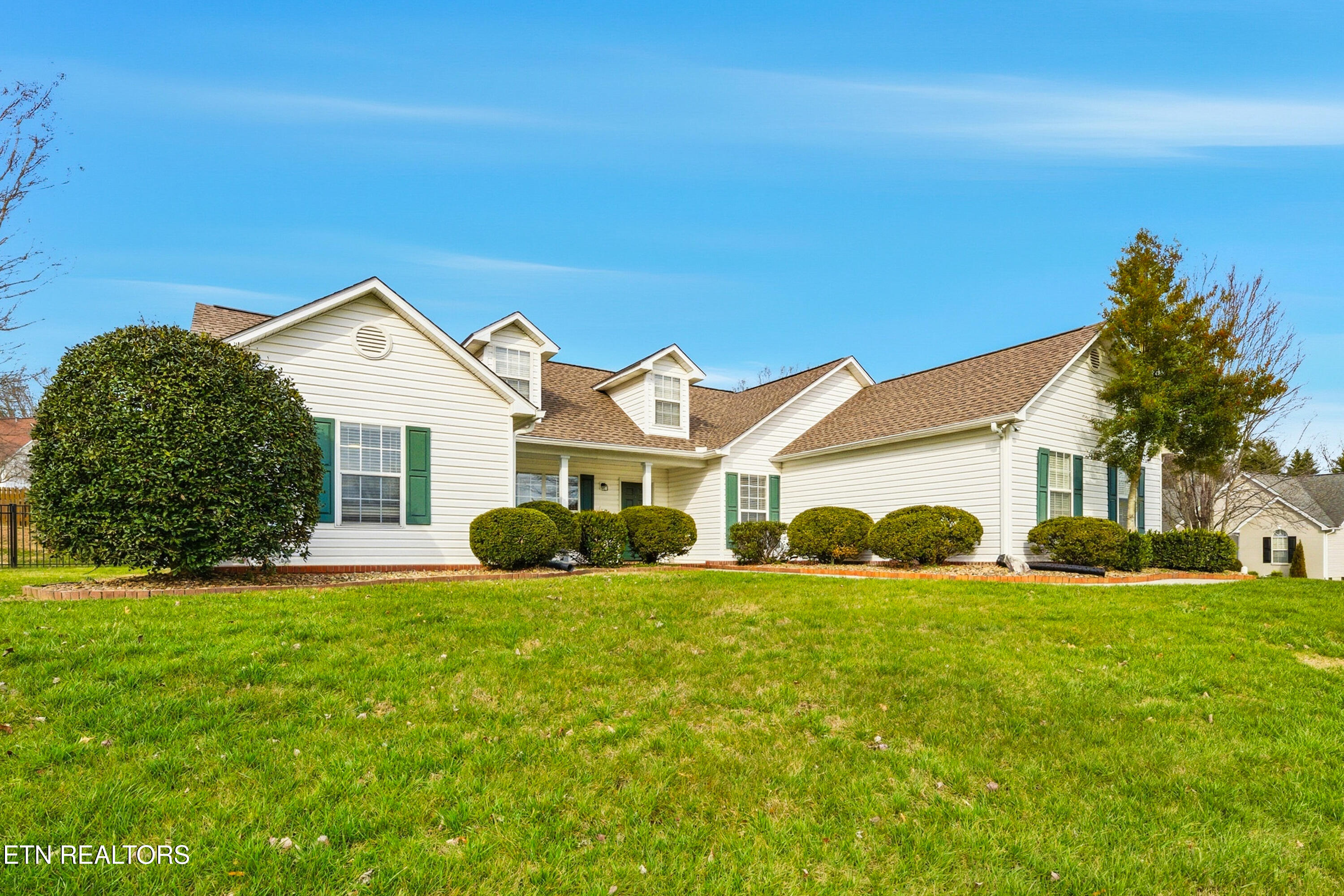 1922 Wayside Road Knoxville, TN 37931 - Photo 1 of 25 04-1922-Wayside-Rd-Knoxville-TN-4