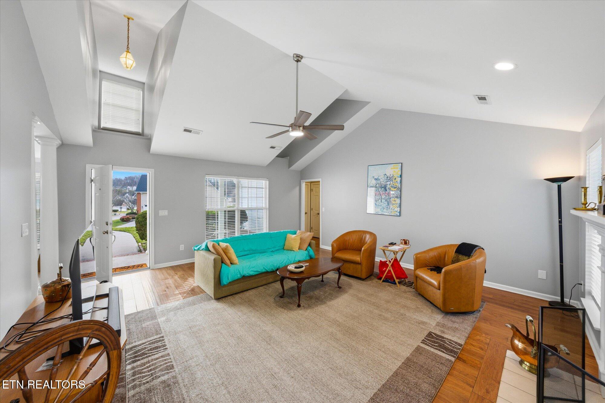 1922 Wayside Road Knoxville, TN 37931 - Photo 2 of 25 05-1922-Wayside-Rd-Knoxville-TN-5