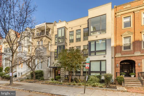 $660,000 | 1761 P Street Northwest, Unit 202, Washington, DC 20036