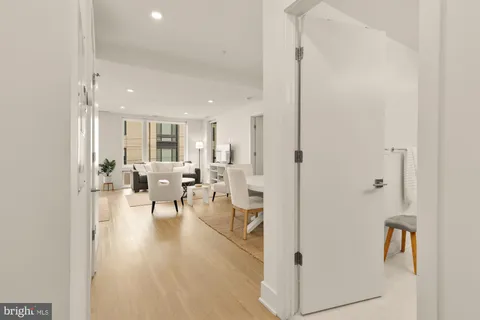 $660,000 | 1761 P Street Northwest, Unit 202, Washington, DC 20036